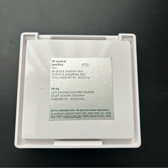 Clinique Eyeshadow and Blush Trio - Picture 3 of 3